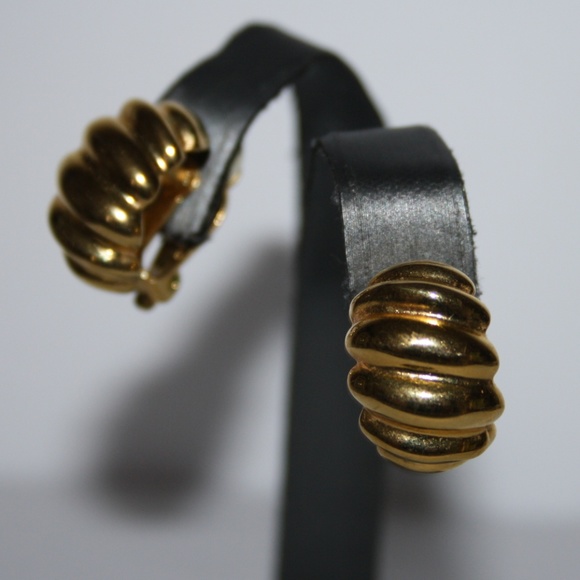 Vintage Jewelry - Stunning vintage gold earrings Vintage Jewelry - Stunning vintage gold earrings